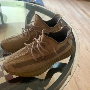 Yeezy 350 Earth